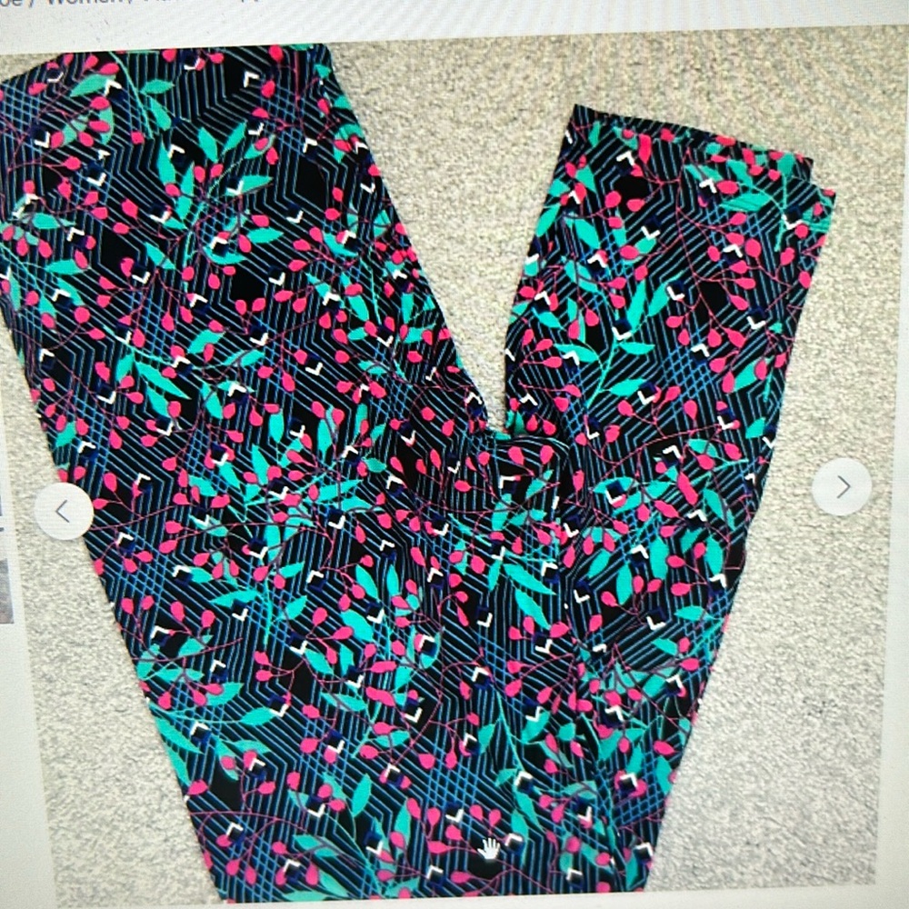 LuLaRoe Leggings Tall & Curvy